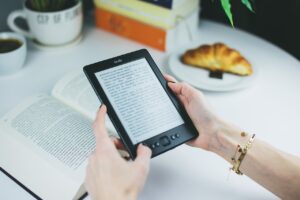 Writing content for ebooks vs print books